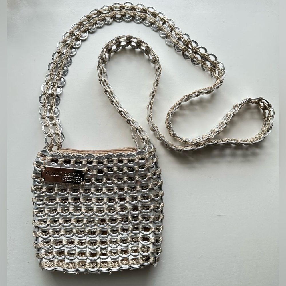 Walleska ecochicc pop can tab mini crossbody bag